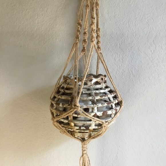 Macrame hanging plant holder natural rustic boho decor - Picture 4 of 5